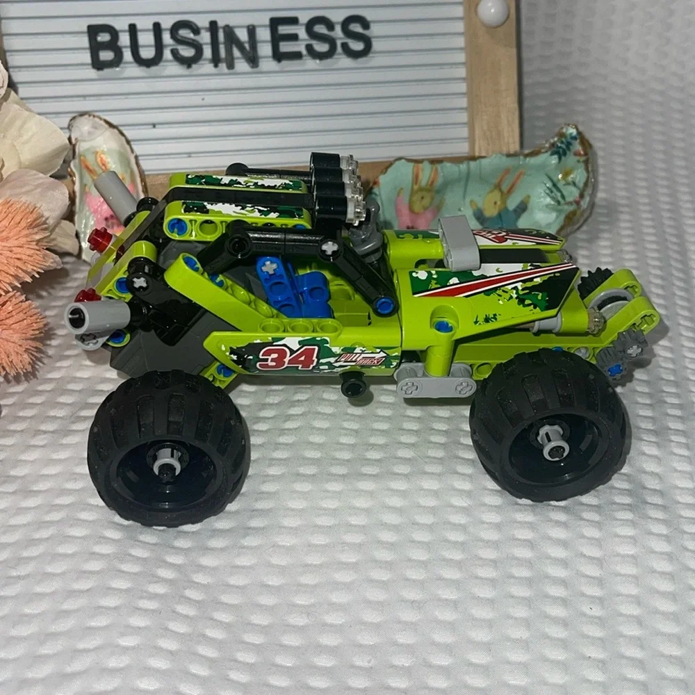 LEGO 42027 Desert Racer CAR ONLY